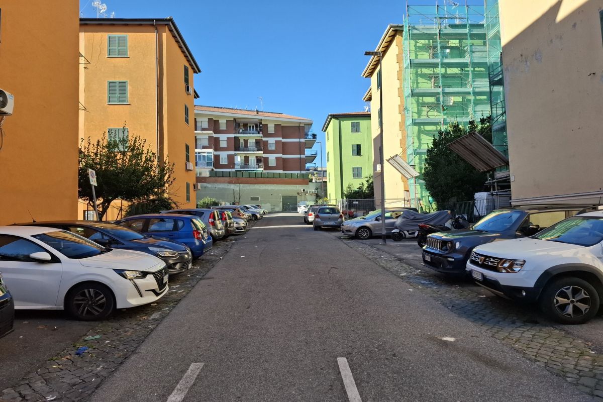 Le rivolte in Floris e Zero Calcare